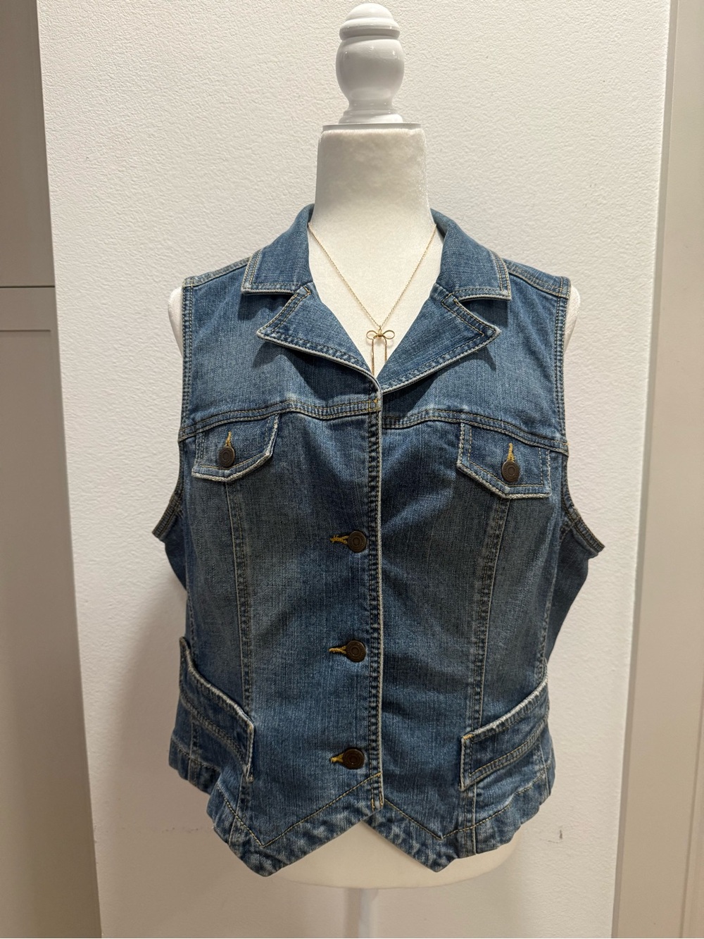LOFT Size 16 Denim Vest Fitted Button Front Western Jean Waistcoat
